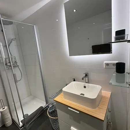 Schoene 2-zimmer In Der Stadtmitte Apartmán *