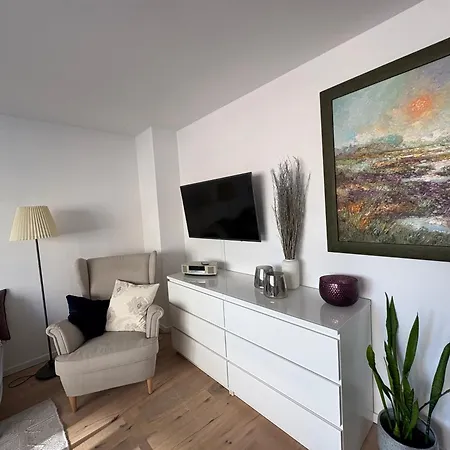 Schoene 2-zimmer In Der Stadtmitte